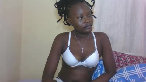 ESTHER online show from 09/11/25, 04:23