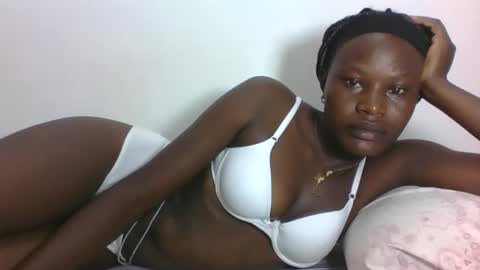 ESTHER online show from 01/13/26, 05:46