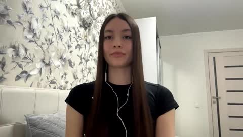 Lina online show from 02/28/26, 06:58