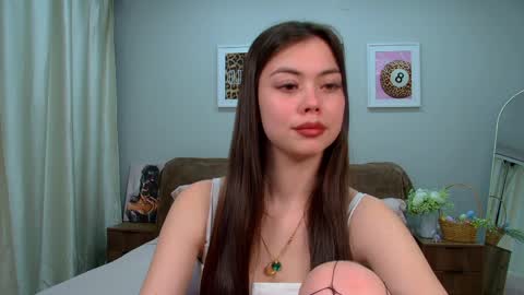 Snapshot of darcymacy chatting on 05/13/26, 07:11 DarcyMacy online show from 05/13/26, 07:11