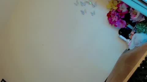 Snapshot of daretolovemexx chatting on 02/03/25, 01:09 Angel Condensada online show from 02/03/25, 01:09