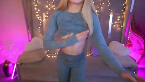 dariadelly online show from 05/18/26, 01:50