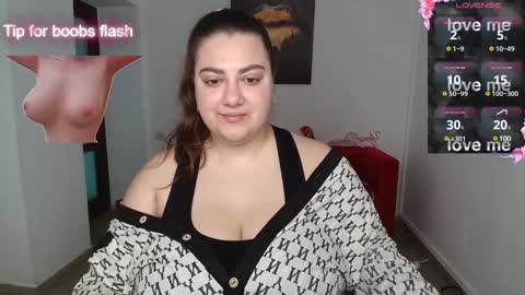 Snapshot of dariamur chatting on 12/23/24, 06:44 DariaMur online show from 12/23/24, 06:44