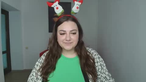 Snapshot of dariamur chatting on 12/25/24, 06:41 DariaMur online show from 12/25/24, 06:41