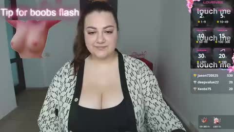 Snapshot of dariamur chatting on 12/27/24, 10:23 DariaMur online show from 12/27/24, 10:23