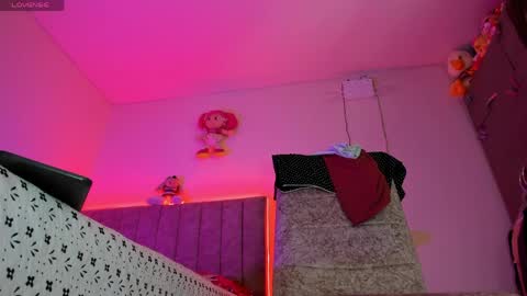 dariana_hot online show from 04/24/26, 03:03