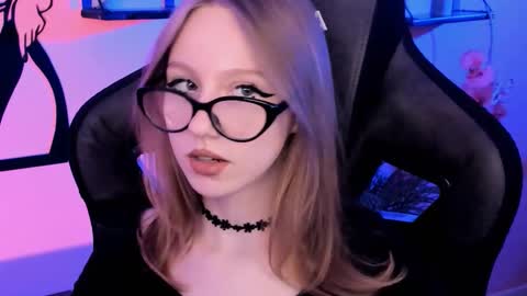 Daria Tate online show from 10/19/25, 11:33