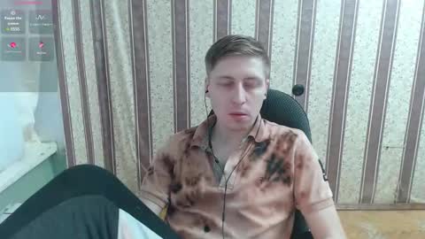 Snapshot of darienlarge chatting on 03/02/25, 03:27 darienlarge online show from 03/02/25, 03:27