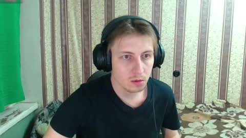 darienlarge online show from 11/21/25, 06:28