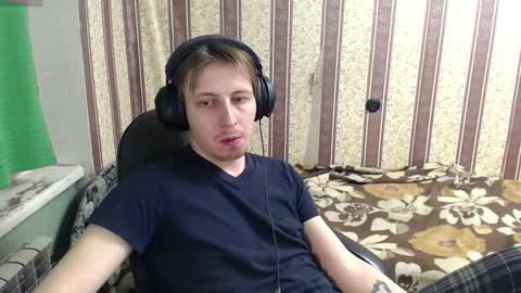 darienlarge online show from 11/22/25, 05:45