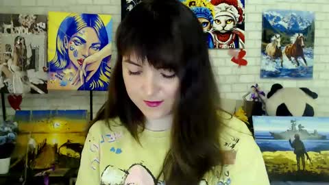 Snapshot of darina_m_ chatting on 05/05/26, 04:42 Darina online show from 05/05/26, 04:42