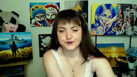 Snapshot of darina_m_ chatting on 05/22/26, 04:52 Darina online show from 05/22/26, 04:52