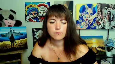 Snapshot of darina_m_ chatting on 07/01/26, 04:47 Darina online show from 07/01/26, 04:47
