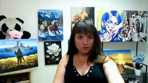 Snapshot of darina_m_ chatting on 07/23/26, 04:43 Darina online show from 07/23/26, 04:43