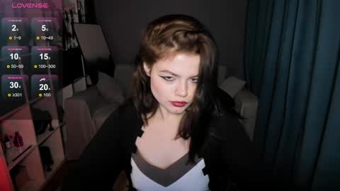 Snapshot of darina_wilson chatting on 01/10/25, 09:10 Dari the it woman online show from 01/10/25, 09:10