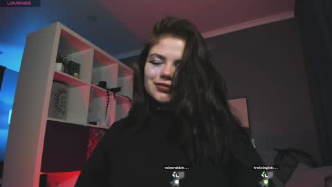 Snapshot of darina_wilson chatting on 01/18/25, 12:02 Dari the it woman online show from 01/18/25, 12:02