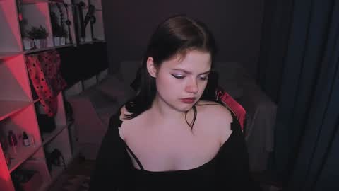 Snapshot of darina_wilson chatting on 01/23/25, 12:46 Dari the it woman online show from 01/23/25, 12:46