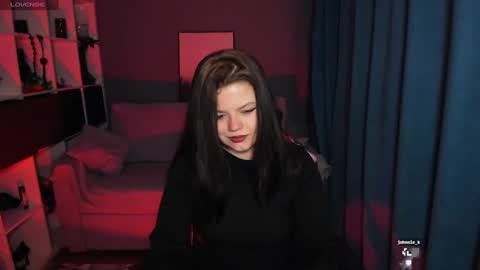 Snapshot of darina_wilson chatting on 02/08/25, 09:36 Dari the it woman online show from 02/08/25, 09:36