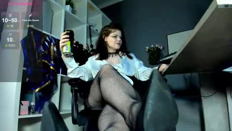 Snapshot of darina_wilson chatting on 03/05/25, 03:18 Dari the it woman online show from 03/05/25, 03:18