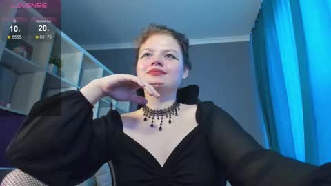 Snapshot of darina_wilson chatting on 03/10/25, 09:10 Dari the it woman online show from 03/10/25, 09:10