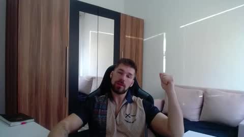 darius_94 online show from 04/03/26, 05:16