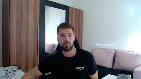 darius_94 online show from 04/07/26, 06:58