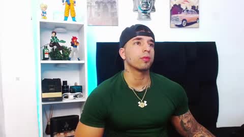 Darius Phoenix  online show from 12/13/24, 03:54