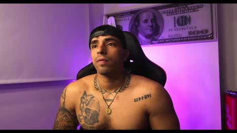 Darius Phoenix  online show from 02/15/25, 05:09