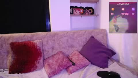 Dark online show from 04/22/26, 04:59