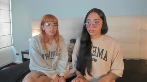 Snapshot of dark__violett chatting on 12/06/24, 03:44 Violett online show from 12/06/24, 03:44