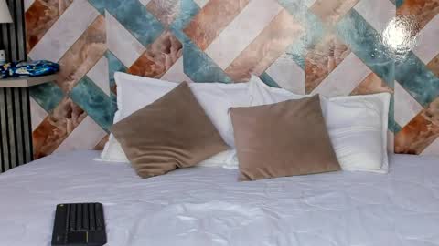 dark_amora online show from 04/23/26, 07:38