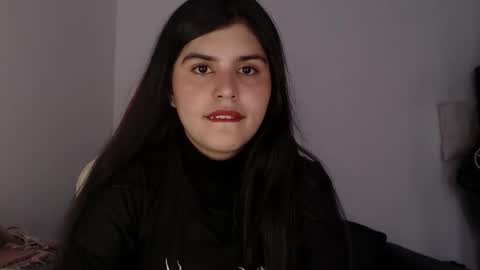 Snapshot of dark_angel_66 chatting on 09/15/25, 07:36 Moony online show from 09/15/25, 07:36