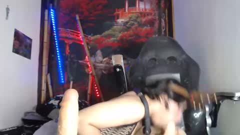 dark_doll5 online show from 12/22/24, 09:42