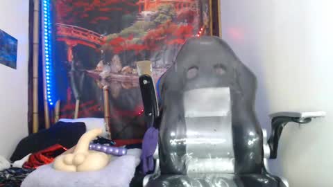 dark_doll5 online show from 12/26/24, 11:57