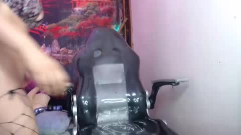 dark_doll5 online show from 01/16/25, 10:02