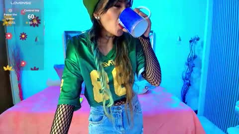 dark_dominika online show from 01/08/26, 08:11