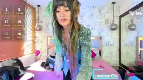 dark_dominika online show from 02/25/26, 01:21