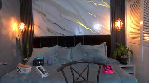 Snapshot of dark_dominika chatting on 05/14/26, 01:07 dark_dominika online show from 05/14/26, 01:07