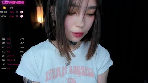 Ester online show from 12/24/24, 12:33