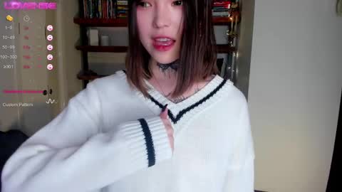 Ester online show from 03/11/25, 04:51