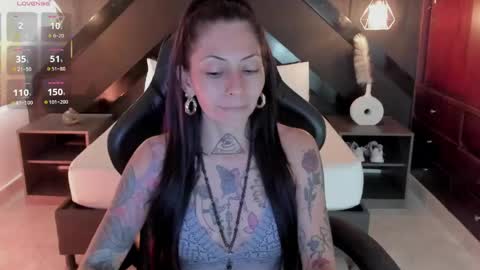 M I K A E L A online show from 04/23/26, 07:27