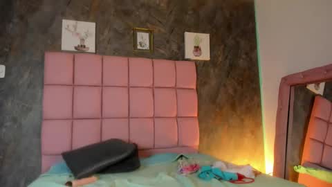 Snapshot of dark_luna1 chatting on 02/25/26, 09:46 dark_luna1 online show from 02/25/26, 09:46