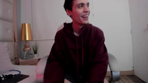 dark_sun333 online show from 10/18/25, 03:09