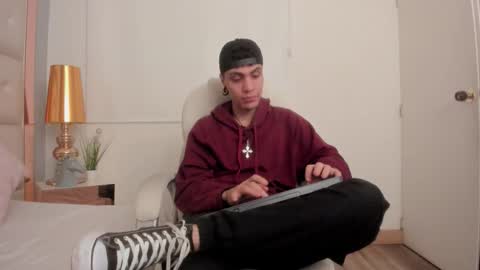 dark_sun333 online show from 11/16/25, 08:58