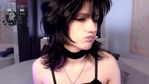 Vamp  online show from 09/15/25, 07:41