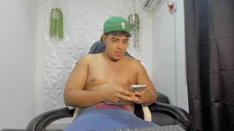 darkalphax01 online show from 01/18/26, 02:32