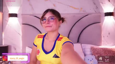 Angel Darcy  online show from 04/23/26, 11:40