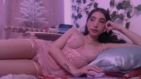 Snapshot of darkcandy666 chatting on 11/12/25, 07:03 Candy online show from 11/12/25, 07:03