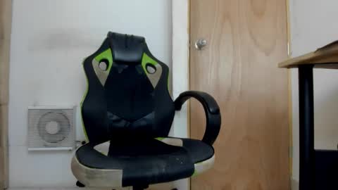 darkknightx01 online show from 02/06/26, 09:23