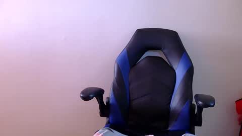 Snapshot of darkkras chatting on 01/24/25, 06:56 Darkkras online show from 01/24/25, 06:56